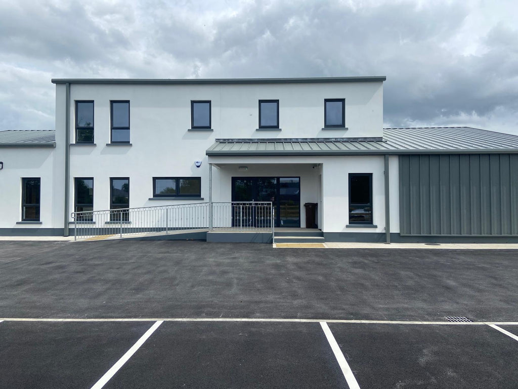 Inishowen Co-Op Welcomes Carn Vet Clinic to the Group