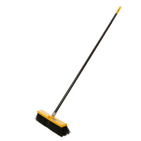 18" OUTDOOR/PATIO BROOM