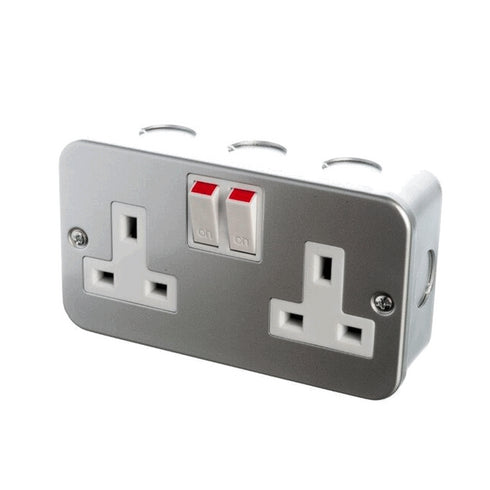 13A 2GANG SWITCHED SOCKET METAL CLAD