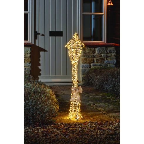 GlitterTwist Lamp Post