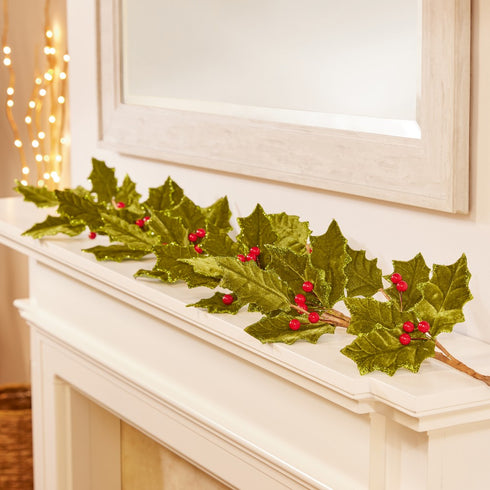1.2m Holly Leaf Garland