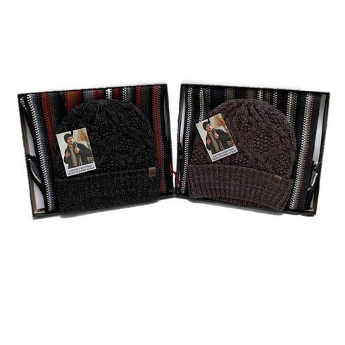 CHUNKY KNIT HAT WITH STRIPED SCARF