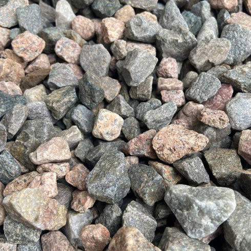 TON BAG APPROX OF RED STONE (12MM-25MM)